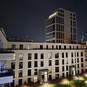 3 2 Bathrooms 2 Toilets New Center Of Underground Parking Space Contactless Self Check-in Appartement
